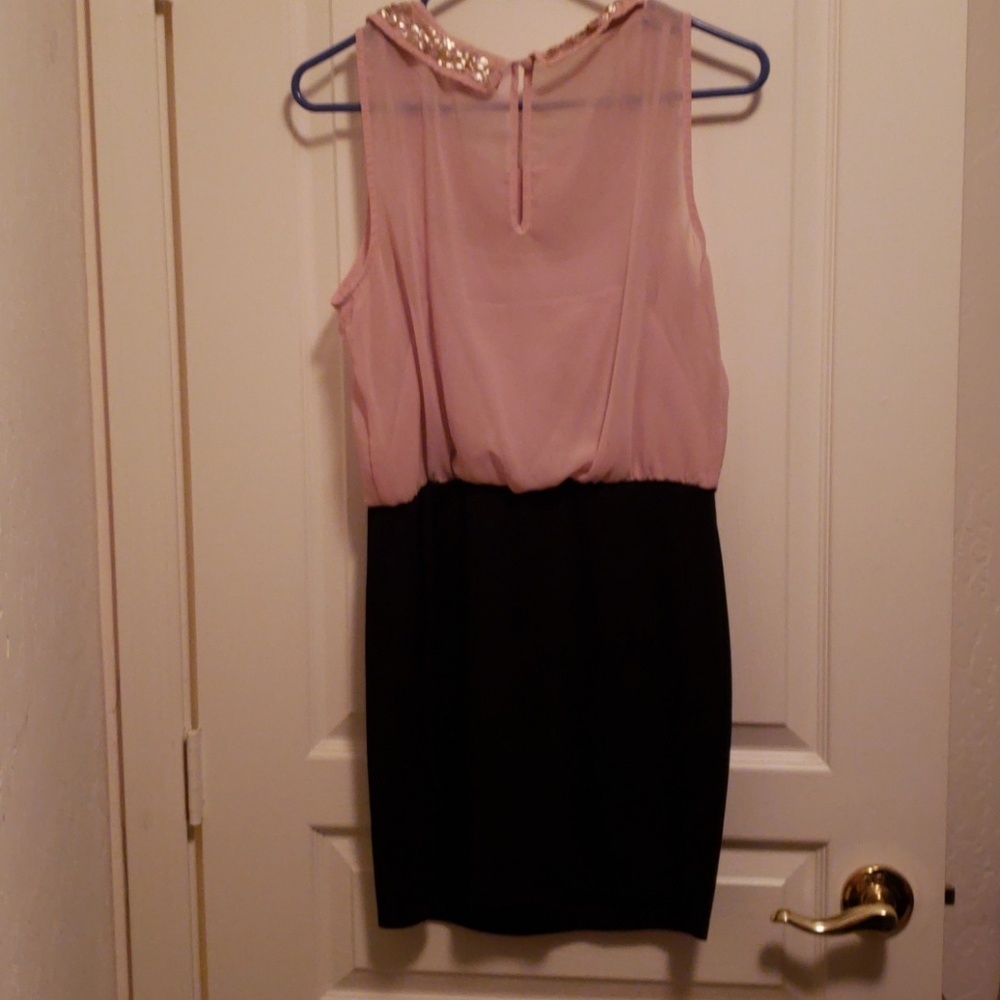 Dress - Picture 2 of 3
